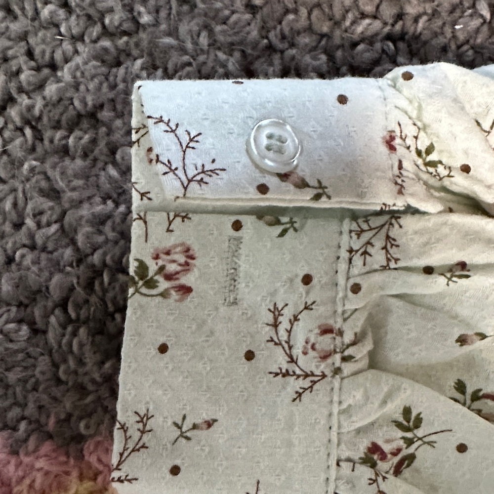 In Bloom Light Green Blouse with Floral Accents NWOT - Picture 4 of 10